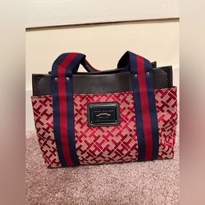 NEW Tommy Hilfiger monogram tote purse